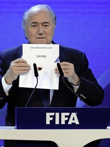 Le Mondial au Qatar: «Une bizarrerie»