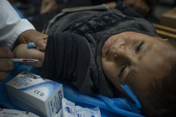 Au moins 90% des enfants de moins de cinq ans à Gaza sont touchés par une ou plusieurs maladies infectieuses, selon l'UNICEF (archives). © KEYSTONE/AP/FATIMA SHBAIR