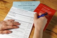 Votations à Fribourg: Oui à une treizième rente AVS, non à la retraite à 66 ans