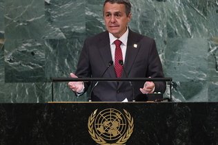 Cassis alerte sur l'"énormité" du défi du déminage en Ukraine