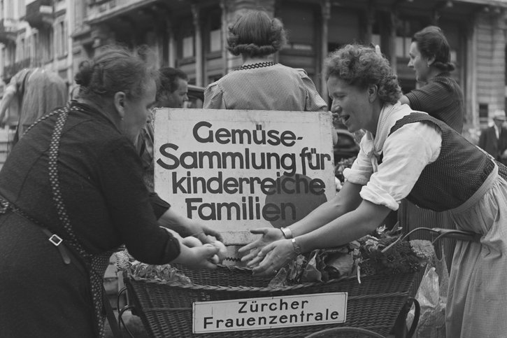 Consommation: De la statue à la basket, le recyclage au fil du temps